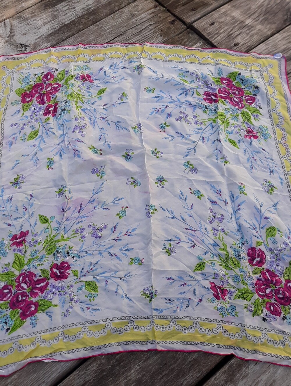Unbranded Vintage Rayon Silk Blend Scarf Floral Roses Yellow Pink 27x27 Japan VT